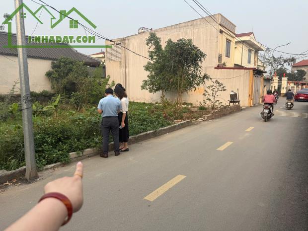 Cổ Đông 97m2, ô tô đỗ cửa, khu dân cư đông đúc, sổ vuông đẹp, chỉ 3,9 tỷ - 3