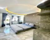 ĐẲNG CẤP NHÀ VƯỜN - NỘI THẤT TIỀN TỶ - Ô TÔ TRÁNH NHAU TRƯỚC NHÀ- LONG BIÊN Vị trí : 407,