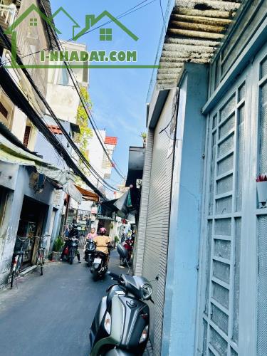 NHÀ BÁN MẶT TIỀN ĐOÀN VĂN BƠ.