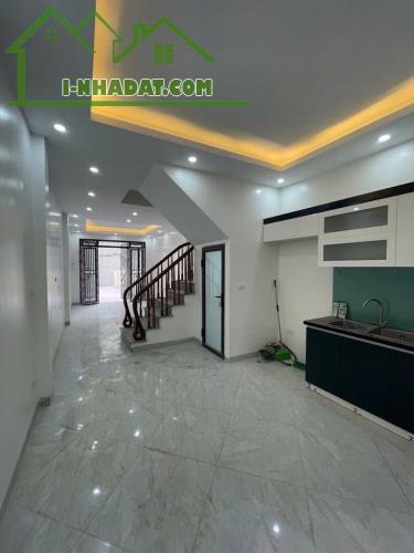 Bán nhà Ngọc Hồi nhà mới Koong 48m 4 tầng 20m ô tô tránh vị trí đẹp giá 4.95 tỷ - 2