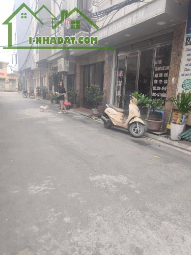 Bán đất phân lô quân đội, 918 phố Đàm Quang Trung – Long Biên, 35m² – Gần Aeon Mall – Ô tô - 2