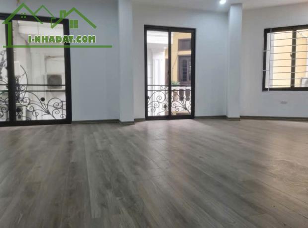 KIM NGƯU - 5 TẦNG THANG MÁY - LÔ GÓC - MỚI TINH - MỘT NHÀ RA PHỐ - KINH DOANH ĐỈNH - 3