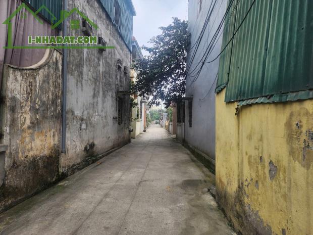 CC cần bán 127m full thổ cư 2 sổ tại thủy xuân tiên chương mỹ