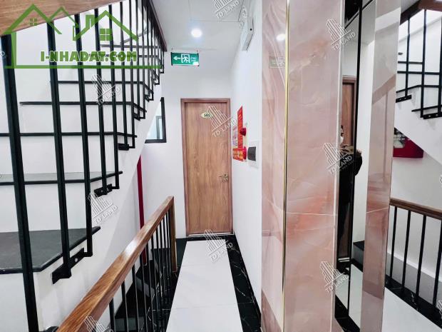Bán Tòa CCMN Phương Canh , Quận Nam Từ Liêm, 105m2 , 7Tầng ,36PKK, Mặt tiền khủng 12M, - 2