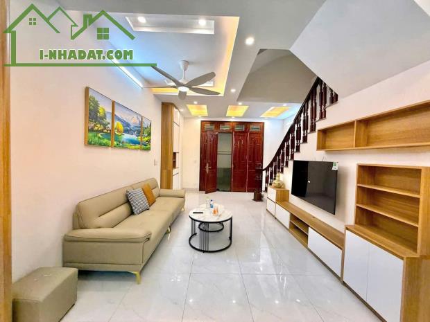 CÁCH PHỐ 25M, DIỆN TÍCH 54M2, 4 TẦNG, MT 4M, Ô CHỜ THANG MÁY, GIÁ 9.5 TỶ - 3