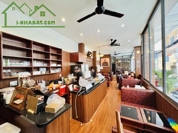 CỘNG HOÀ- P.4 TÂN BÌNH - NHÀ 5 TẦNG 2 MT HẺM 8M - DT:87m2 ( 5 x 18m ) NHỈNH 16 TỶ - 2
