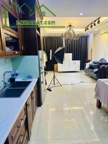 Bán nhà phân lô Chùa Bộc 40m2, 5 tầng, ô tô tránh, kinh doanh, chỉ 12.8 tỷ. - 5