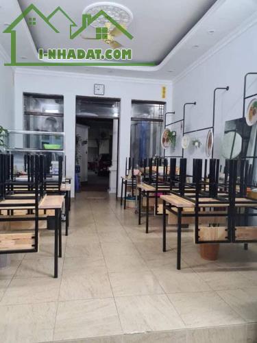Cần bán nhà Mễ Trì Thượng, Nam Từ Liêm, 200m ô tô, lô góc