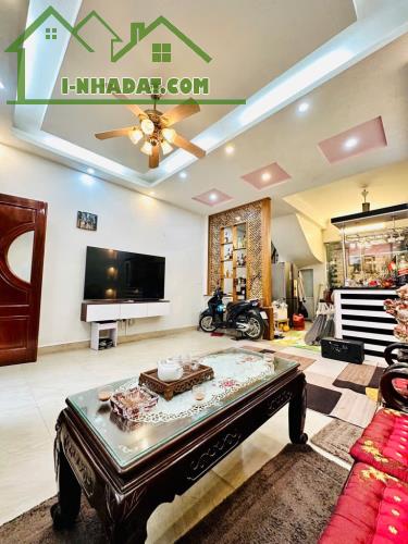 🌟 BÁN NHÀ 5 TẦNG 50M² DÂN XÂY KIÊN CỐ TRÊN PHỐ ÂU CƠ – SỞ HỮU NGAY CHỈ 6.5 TỶ! - 2