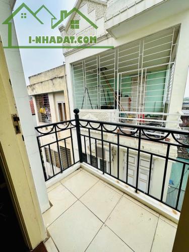 🌟 BÁN NHÀ 5 TẦNG 50M² DÂN XÂY KIÊN CỐ TRÊN PHỐ ÂU CƠ – SỞ HỮU NGAY CHỈ 6.5 TỶ!