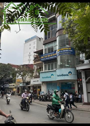 Cần bán nhà mặt phố Nguyễn Công Hoan diện tích 96m, 3tầng .