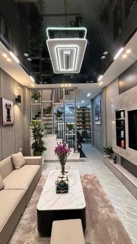 NGUYỄN KHANG CẦU GIẤY NHÀ MỚI GẦN PHỐ - GẦN CHỢ - GẦN TRƯỜNG CẦN BÁN