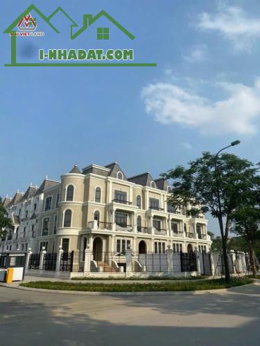 DUY NHẤT 1 CĂN BIỆT THỰ TẠI CIPUTRA - LÔ GÓC- CỰC ĐẸP- GIÁ NGOẠI GIAO - 1