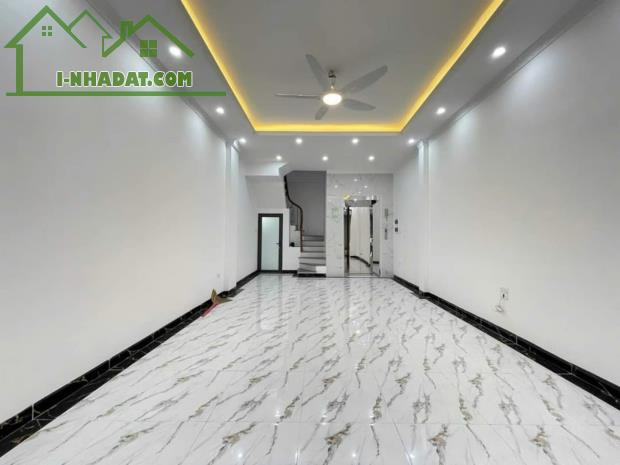 PHÂN LÔ PHÁO ĐÀI LÁNG💥 50M2 x 7T💥 MT 4M💥 NHÀ MỚI💥 GẦN PHỐ💥 THANG MÁY💥 Ô TÔ ĐỖ CỬA
