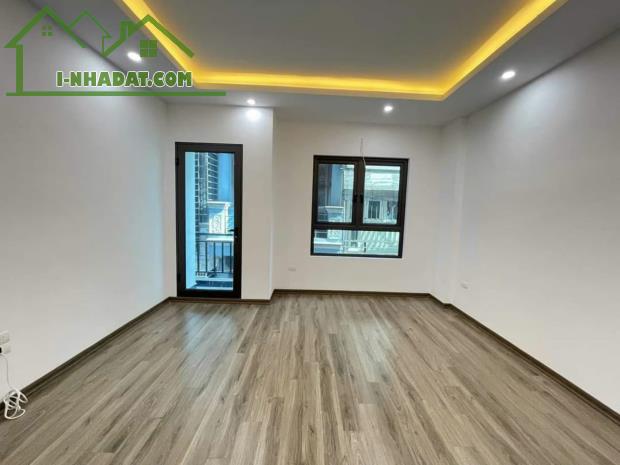 PHÂN LÔ PHÁO ĐÀI LÁNG💥 50M2 x 7T💥 MT 4M💥 NHÀ MỚI💥 GẦN PHỐ💥 THANG MÁY💥 Ô TÔ ĐỖ CỬA - 4