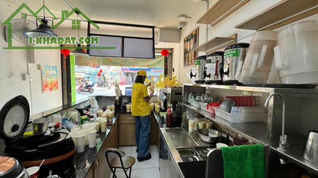 SANG NHƯỢNG GẤP QUÁN TRÀ SỮA LUYUTEA – THƯƠNG HIỆU ĐÀI LOAN – VỊ TRÍ VÀNG NGAY CHỢ THỦ ĐỨC