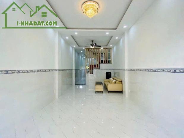 Bán nhà diện tích 130m2 1 trệt 2 lầu đường Tô Ký quận 12 HCM - 1