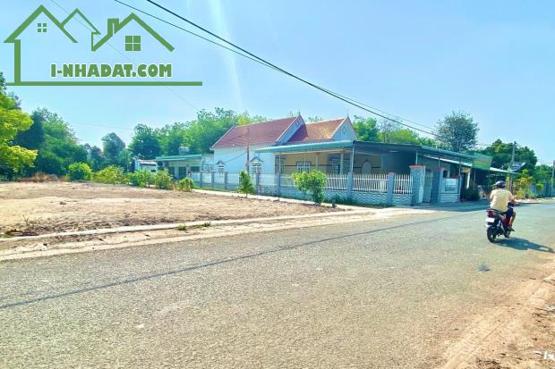 GÓC 2 MẶT TIỀN (18X60=1675,3M2) NGAY QUỐC LỘ 14, CHƠN THÀNH 180TR
