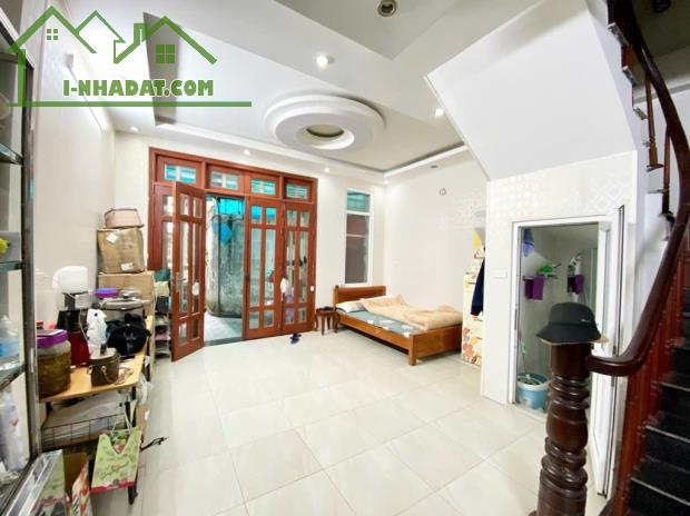 SIÊU HIẾM TRƯƠNG ĐỊNH–5m MẶT PHỐ –TƯƠNG LAI MẶT PHỐ–40M2x4T–HƠN 6 TỶ