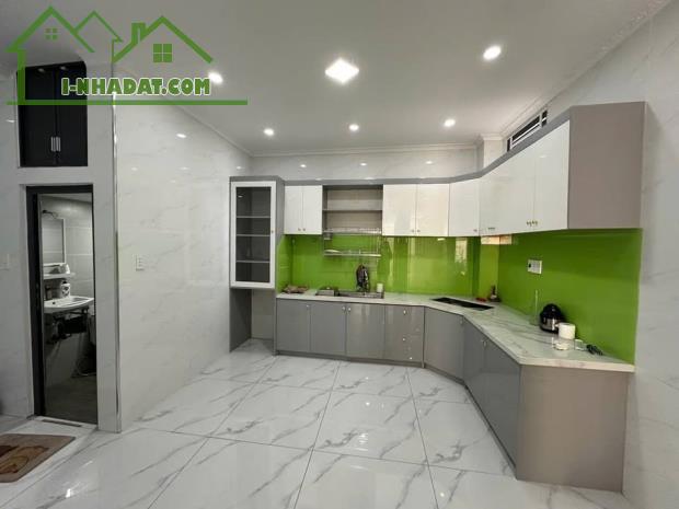 Gò Vấp - Bán nhà hẻm xe hơi thông Nguyễn Văn Lượng, Gò Vấp –  5x16m, 3PN, view sân banh, - 3