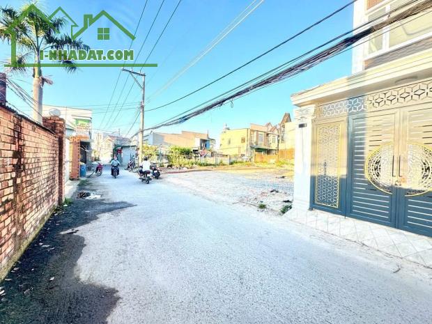 🌾GIÁ BÁN 2,3 TỶ( Bớt Lộc CHỦ GỞI LÔ ĐẤT 74M2 BỬU HOÀ MẶT TIỀN KINH DOANH BUÔN BÁN