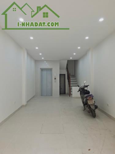 Giá 10 tỷ hơn nhà 41m2 x 6 tầng thang máy, ngõ ô tô vào nhà, đủ nội thất - 5