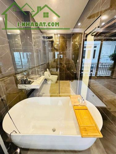 Bán nhà Nguyễn Văn Cừ 45m2 - 5 tầng - gara ô tô - view thoáng - an sinh đẳng cấp - giá - 3
