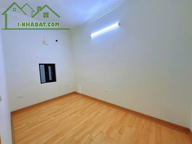 NHÀ MỚI CẦU GIẤY CẦN BÁN GẤP , 43M X 5 TẦNG - 2