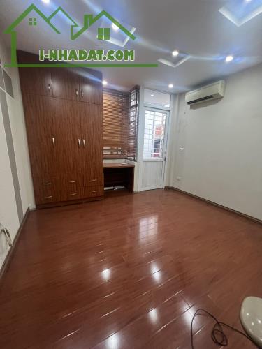 Cực đẹp phố Chùa Bộc, Đống Đa. Ngõ thông, sát phố - Nhà 50m, 5 tầng, giá 7.95 tỷ - 2
