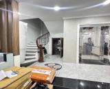 BÁN NHÀ -PHỐ HOÀNG CẦU- 7 TẦNG CẦU THANG MÁY-Ô TÔ LÙI CỬA -NHÀ ĐẸP-Ở LUÔN-PHÁP LÝ CHUẨN