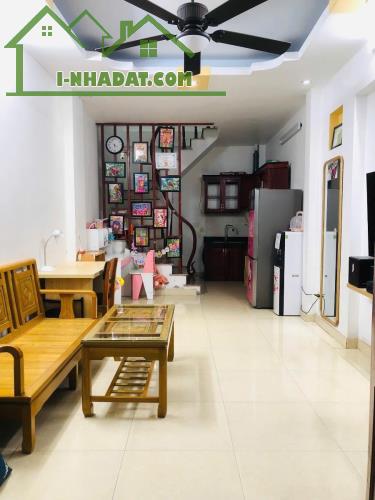 Nhà đẹp Gốc Đề   30 m-5 tầng -6,39 tỷ   - Nhà nằm trong khu dân cư dân trí cao, ở thích, c