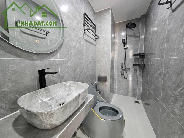 Hiếm. Bán nhà Vip Ngọc Lâm Long Biên 39m2 6 tầng mặt tiền 5m chỉ 14 tỷ lô góc, gần phố - 4