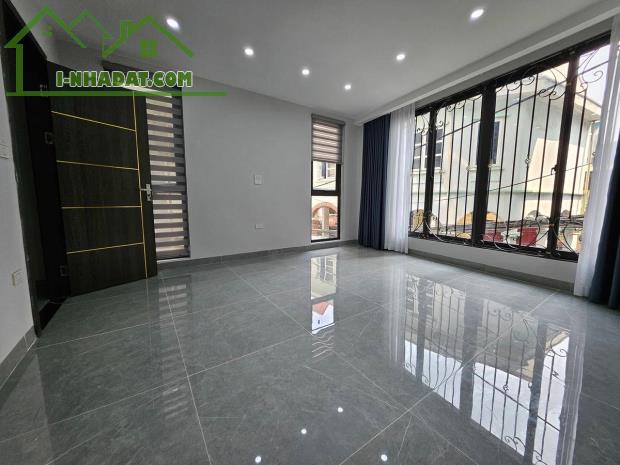 Hiếm. Bán nhà Vip Ngọc Lâm Long Biên 39m2 6 tầng mặt tiền 5m chỉ 14 tỷ lô góc, gần phố - 3