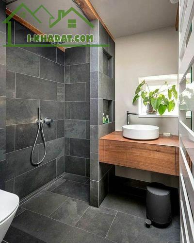 NHÀ ĐẸP Ở NGAY, 38M 5T, DÂN XÂY CHẮC CHẮN, Ô TÔ TRÁNH ĐỖ 40M, MỸ ĐÌNH, GIÁ NHỈNH 7 TỶ