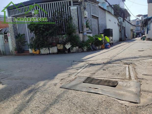 BÁN ĐẤT TẶNG NHÀ C4, DT 230M² (NGANG 8M), ĐƯỜNG 26, PHƯỚC LONG A - 3