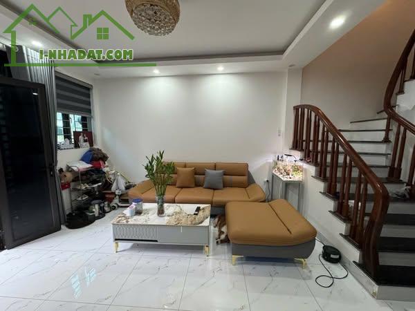 Bán nhà Tây Mỗ 5 tầng đẹp - Ở ngay - Nội thất mới - 2
