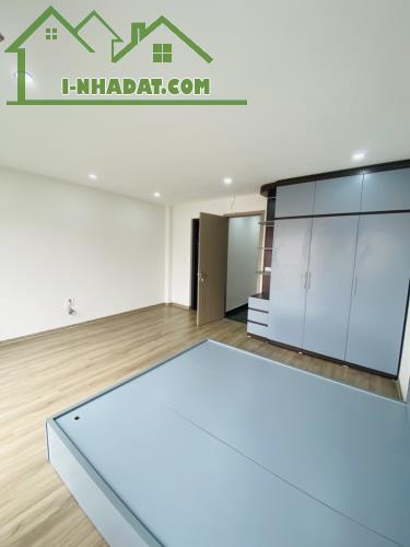 Bán NR tại Thạch Bàn, 6,9 tỷ, 40m2, 4PN, 5WC, 6 tầng, mặt tiền 5m ,ô tô ngủ trong nhà - 3