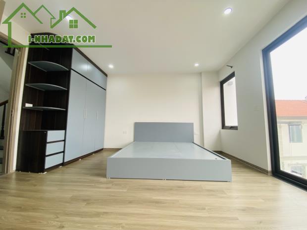 Bán NR tại Thạch Bàn, 6,9 tỷ, 40m2, 4PN, 5WC, 6 tầng, mặt tiền 5m ,ô tô ngủ trong nhà - 4