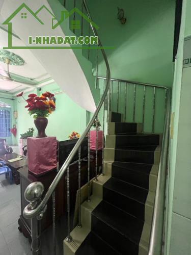 CHỦ CẦN BÁN GẤP NHÀ 3 TẦNG ĐẸP,HẺM XE HƠI PHƯỜNG HIỆP PHÚ,DT 70M2 GIÁ CHỈ NHỈNH 6 TỶ! - 1
