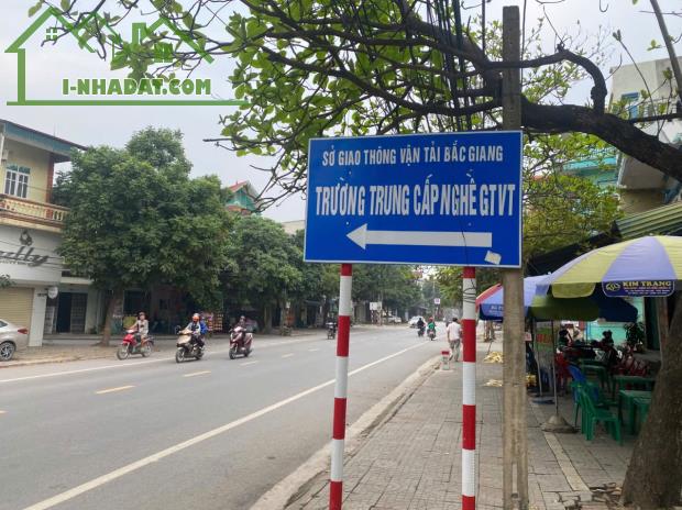 Đất đường Hoàng Hoa Thám, Song Mai, BG; 90 m2; MT 4.5 m. Đường 15m; giá 3.4 tỷ