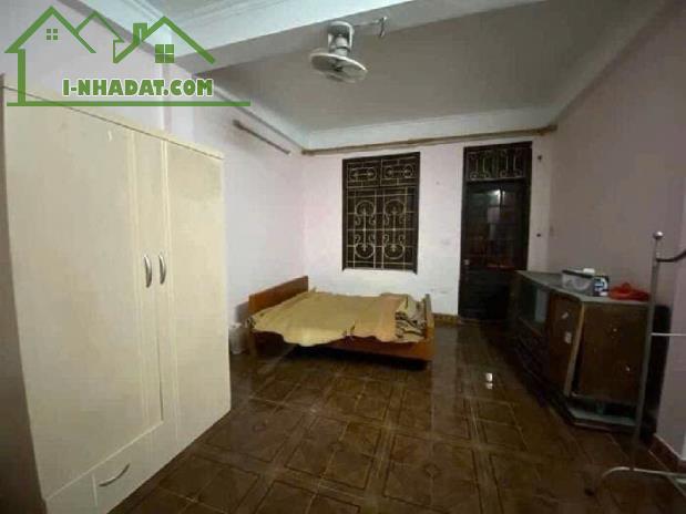 TÂY SƠN Phân Lô Oto Tránh - Vip Trung Tâm - An Sinh Tốt - Kinh Doanh VP
56M 4 TẦNG, Ô TÔ - 1