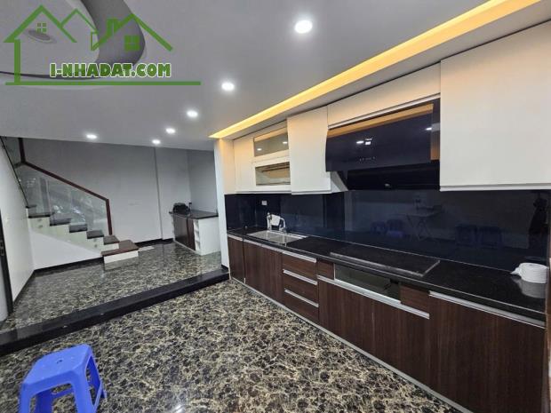 Cần bán căn nhà 🏠 Thạch Bàn, 36 m2 , 5 tầng , rao bán 6,5 tỉ - 1
