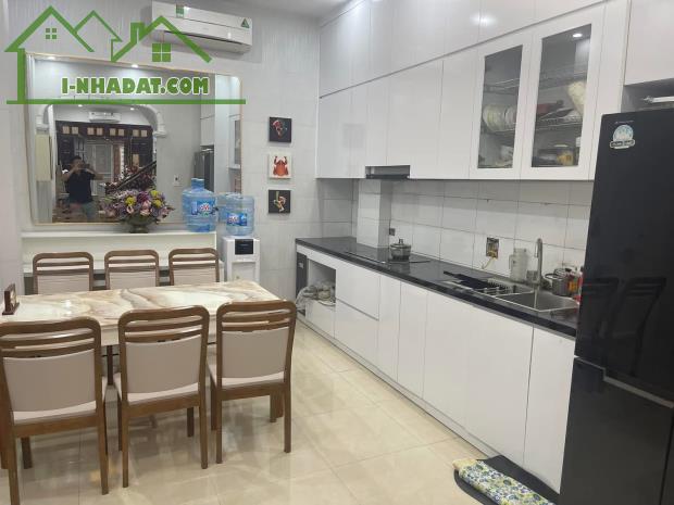 Hàng Hiếm Phố Nguyễn Khang DT33/37m2,5T Tặng Lại Nội Thất Giá7.9Tỷ - 2