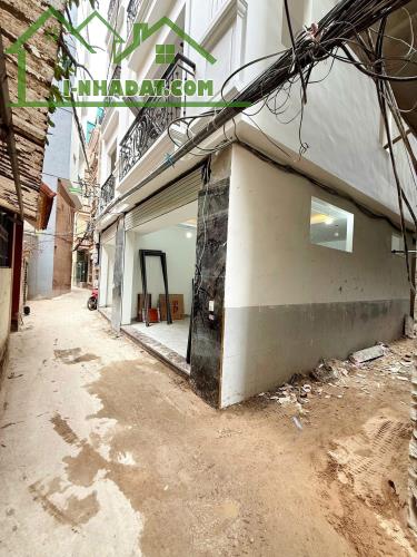 BÁN NHÀ Ở AN DƯƠNG VƯƠNG - BẮC TỪ LIÊM - 30M2 - 5T - 10M RA Ô TÔ NGÕ THÔNG- FULL ĐỒ,5,7TỶ