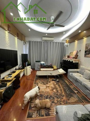 Bán nhà Nguyễn Thái Học , Ba Đình , HN . DT 115M2 , 4Tầng , MT 4m .  GIÁ 32.4 TỶ