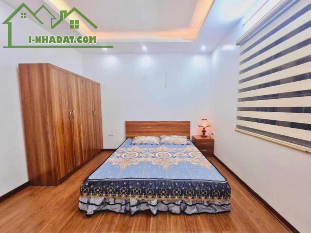 Bán nhà Nguyễn Thái Học , Ba Đình , HN . DT 115M2 , 4Tầng , MT 4m .  GIÁ 32.4 TỶ - 2