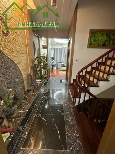 Bán nhà Nguyễn Thái Học , Ba Đình , HN . DT 115M2 , 4Tầng , MT 4m .  GIÁ 32.4 TỶ - 4