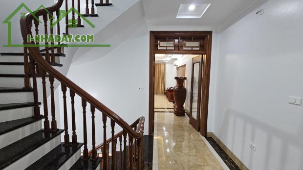BÁN NHÀ VĂN PHÚ – HÀ ĐÔNG HIẾM - GIÁ TỐT NHẤT PHÂN KHÚC!  Diện tích: 90m² x 5 tầng  Ô Than - 5