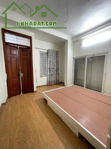 Bán Gấp Căn Nhà Phố Bạch Mai, Hai Bà Trưng, DT 50m2, 5 Tầng, Gần Ngay Phố, Giá 10.x Tỷ - 2