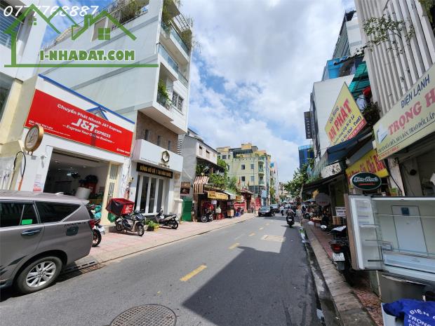 Tòa nhà MT Quận 1 rẻ đẹp - Ngay góc Điện Biên Phủ vị trí siêu đẹp. - 1